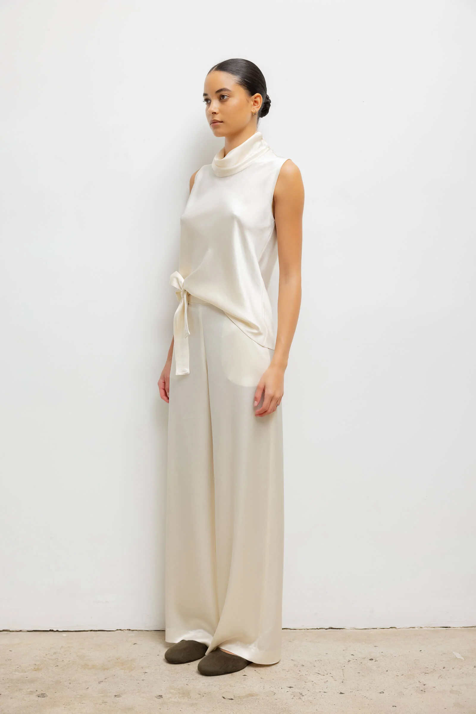 Barb Sleeveless Cowl Neck - Image 6