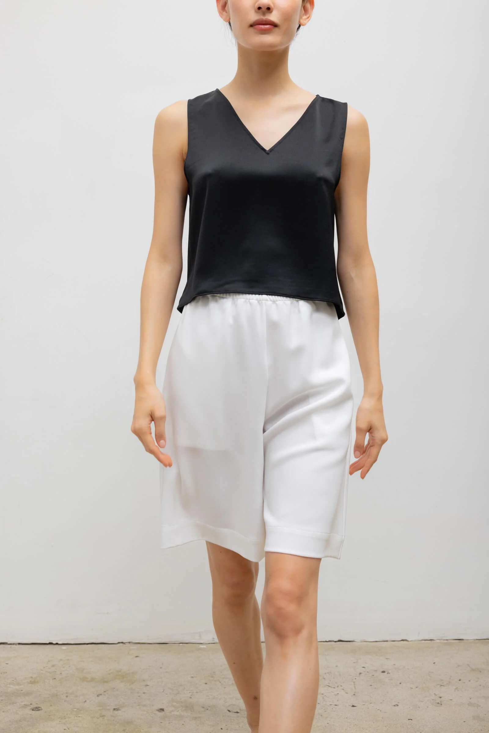 Barb V Neck Shell - Image 4