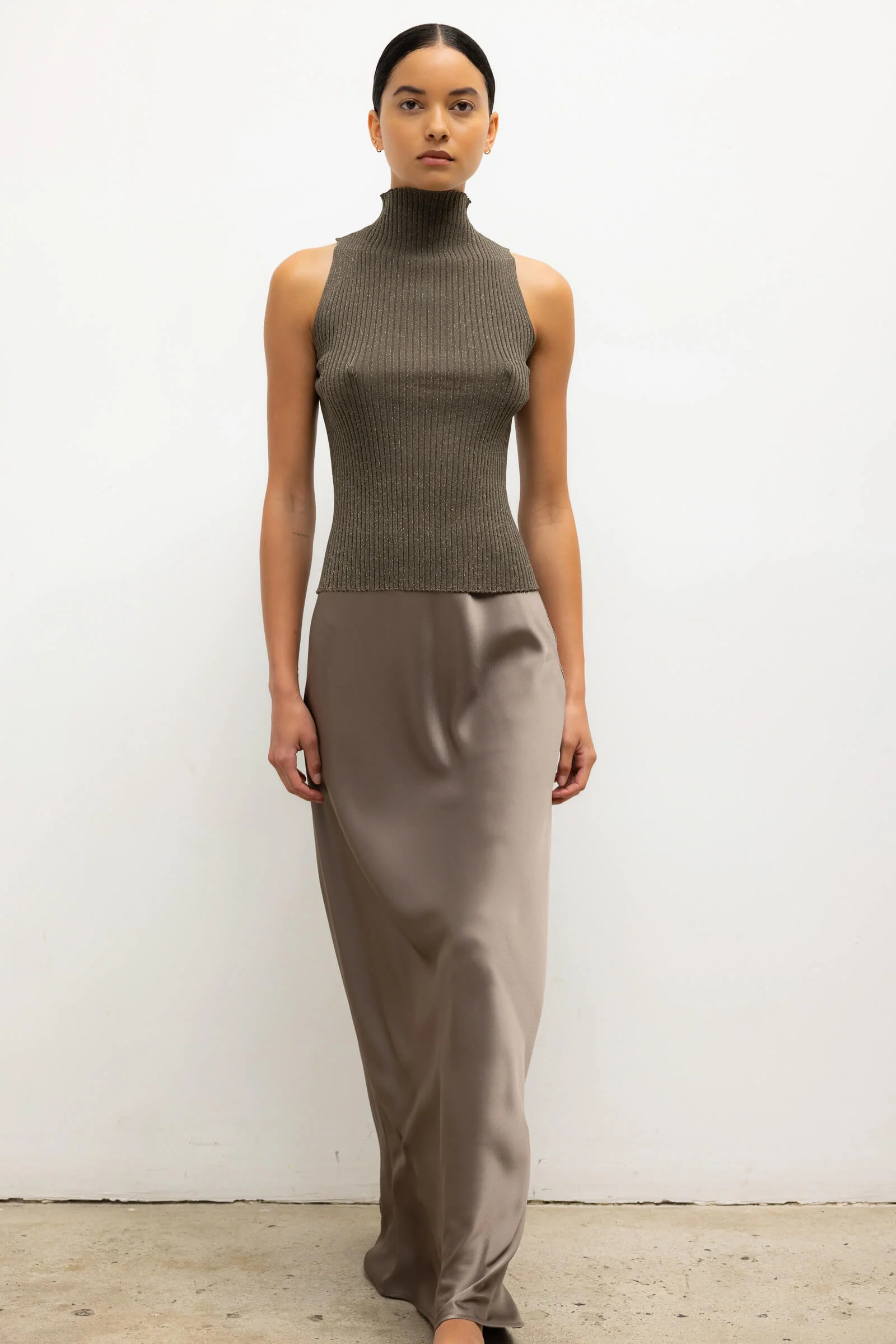 Blake Rib Sleeveless Turtleneck - Image 4