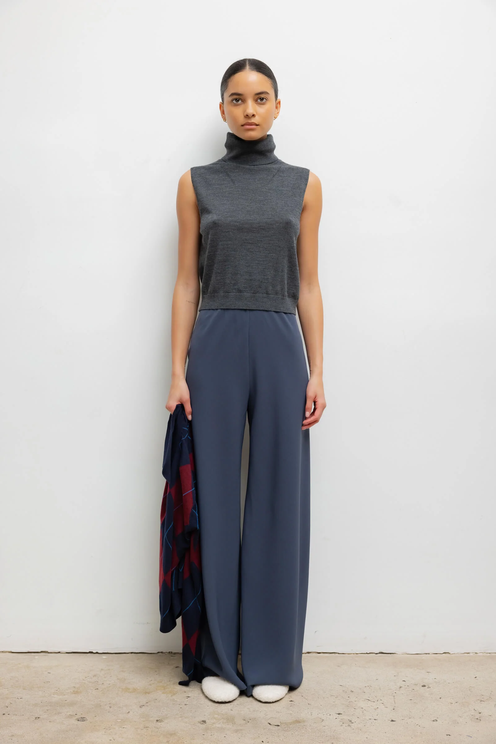 James Sleeveless Turtleneck - Image 3