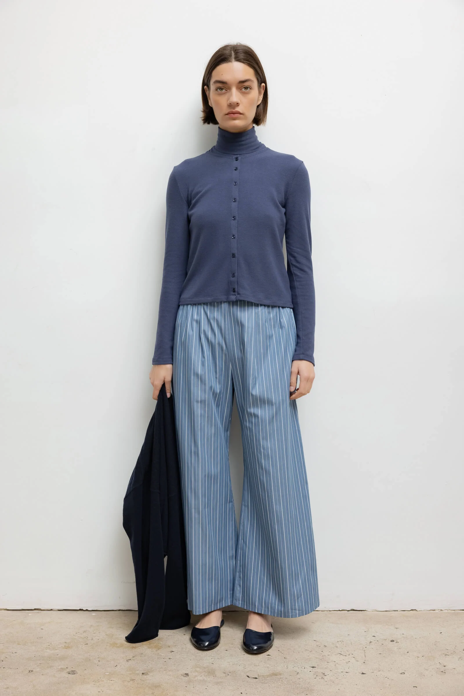 Lauren Classic Cardigan - Image 3
