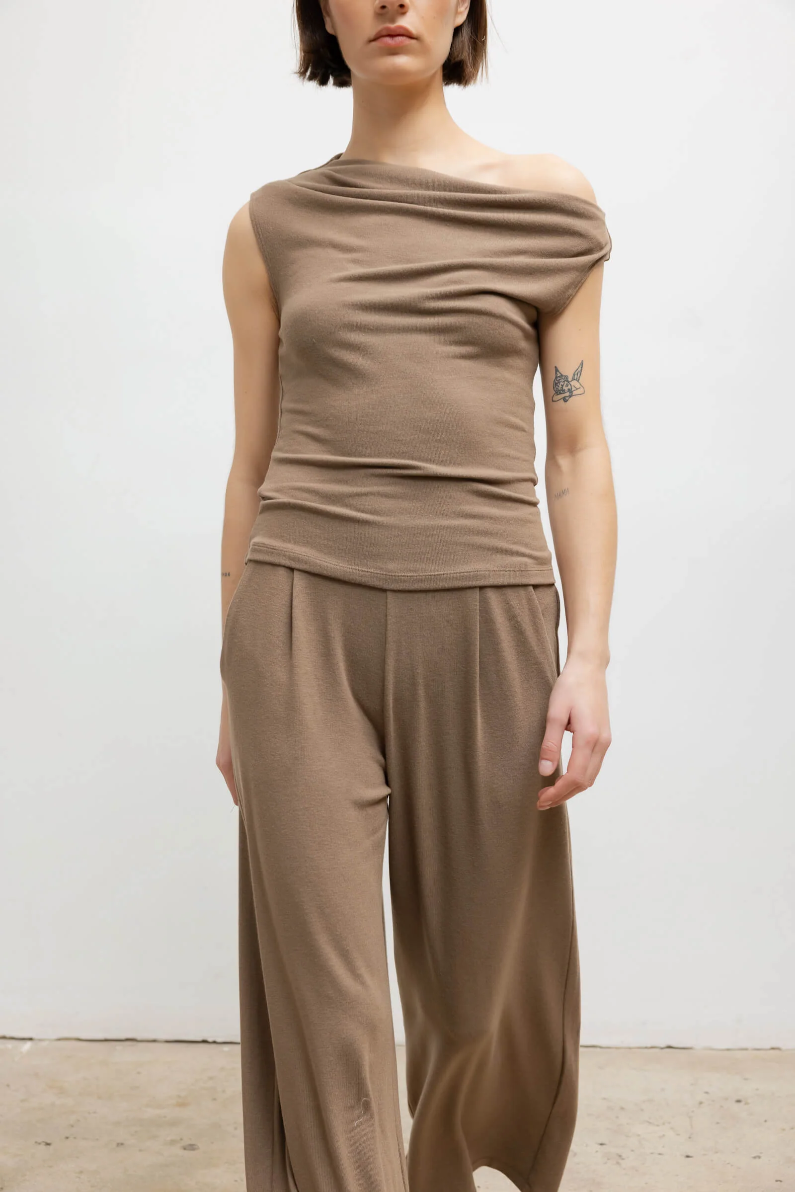 Lauren Crop Pleated Pocket Pant - Image 4