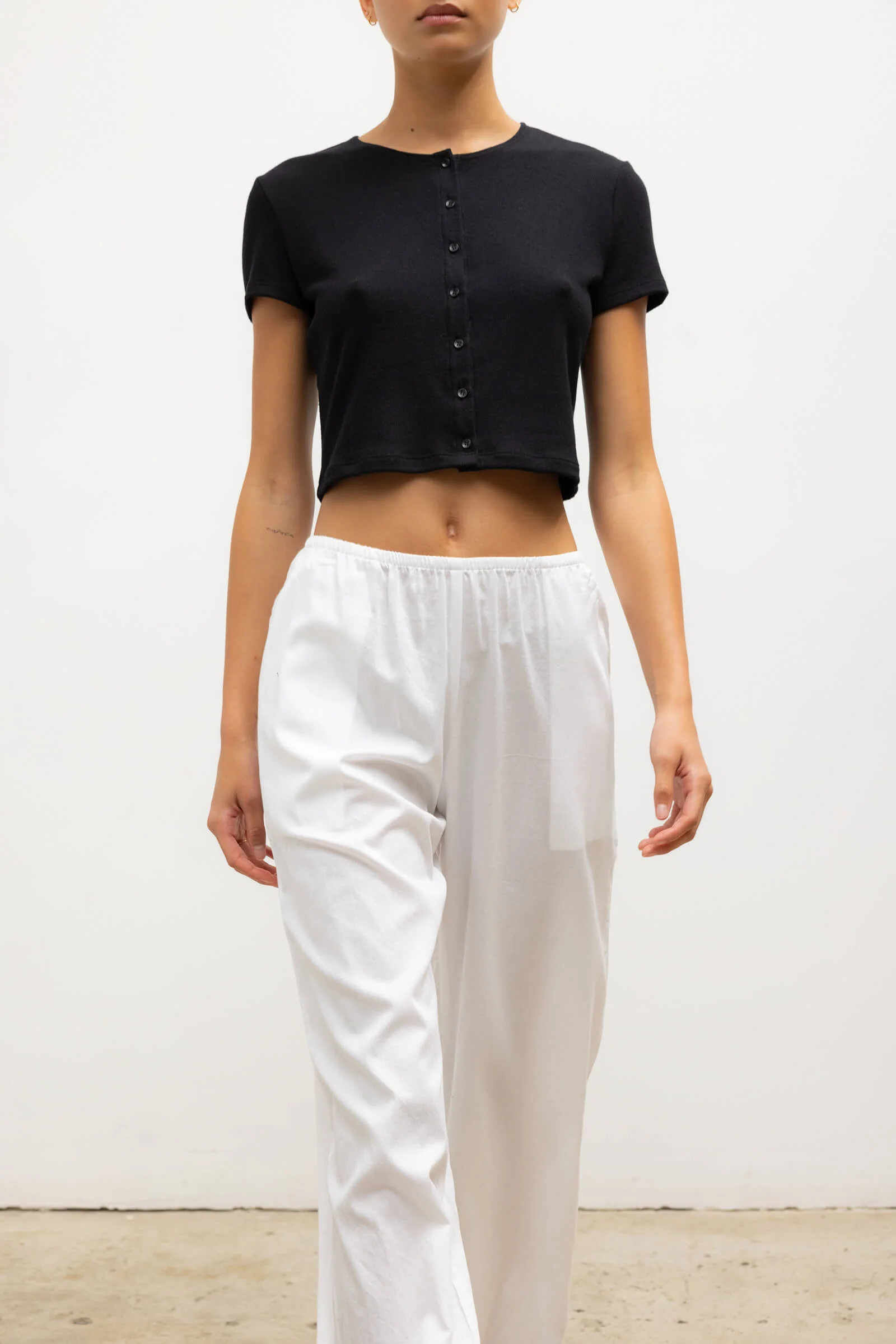 Lauren Short Sleeve Cardigan - Image 5