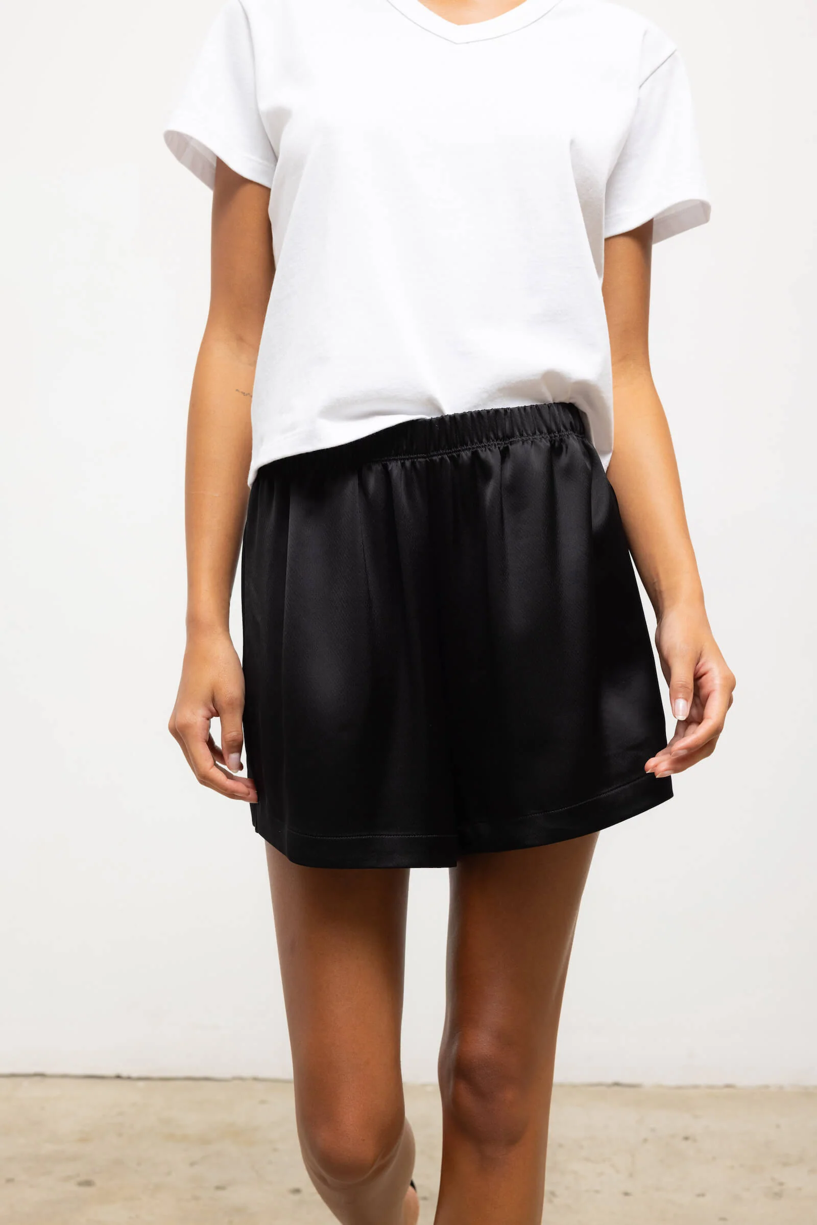 Margo V Neck - Image 5