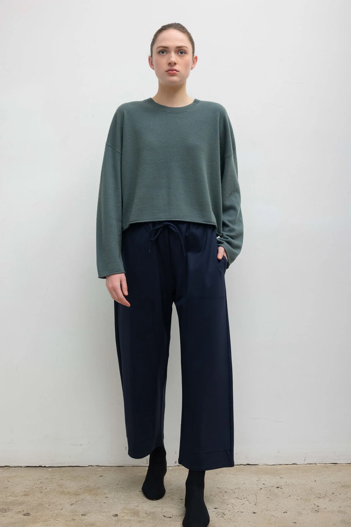 Zoe Crew - Image 4