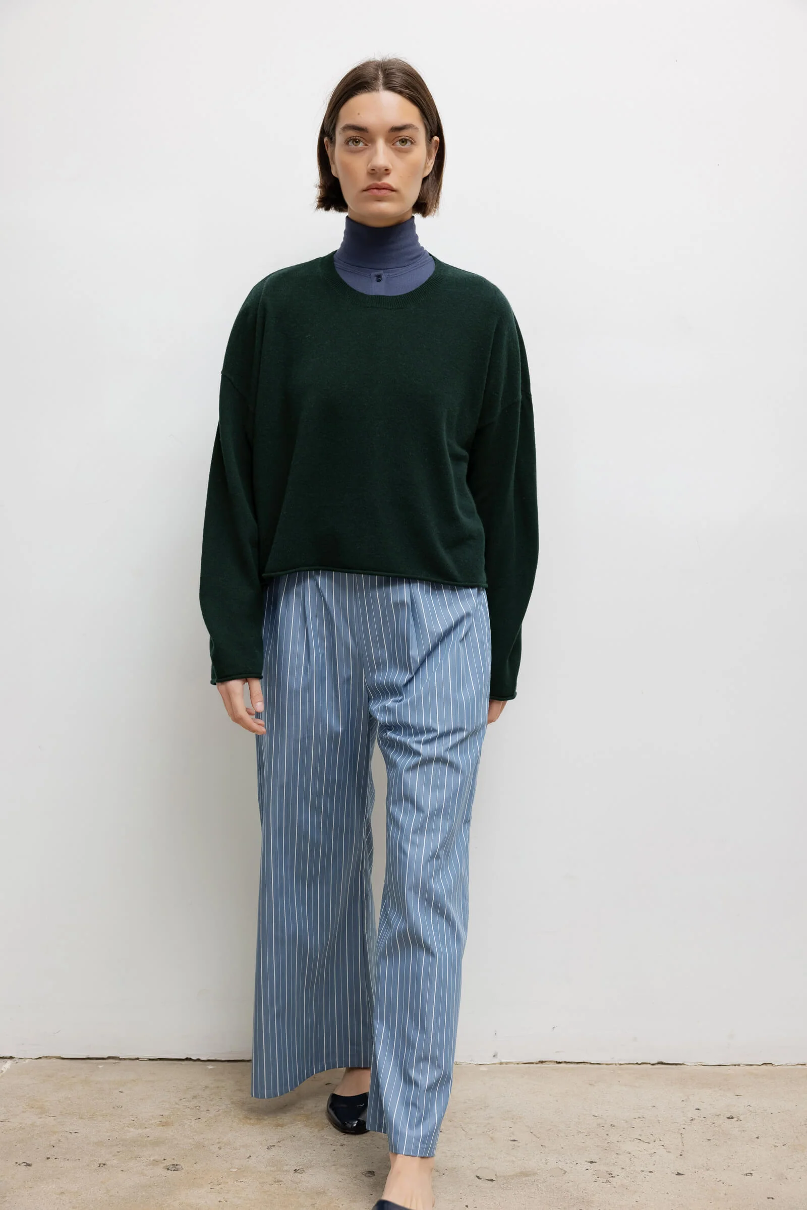 Zoe Crew - Image 5
