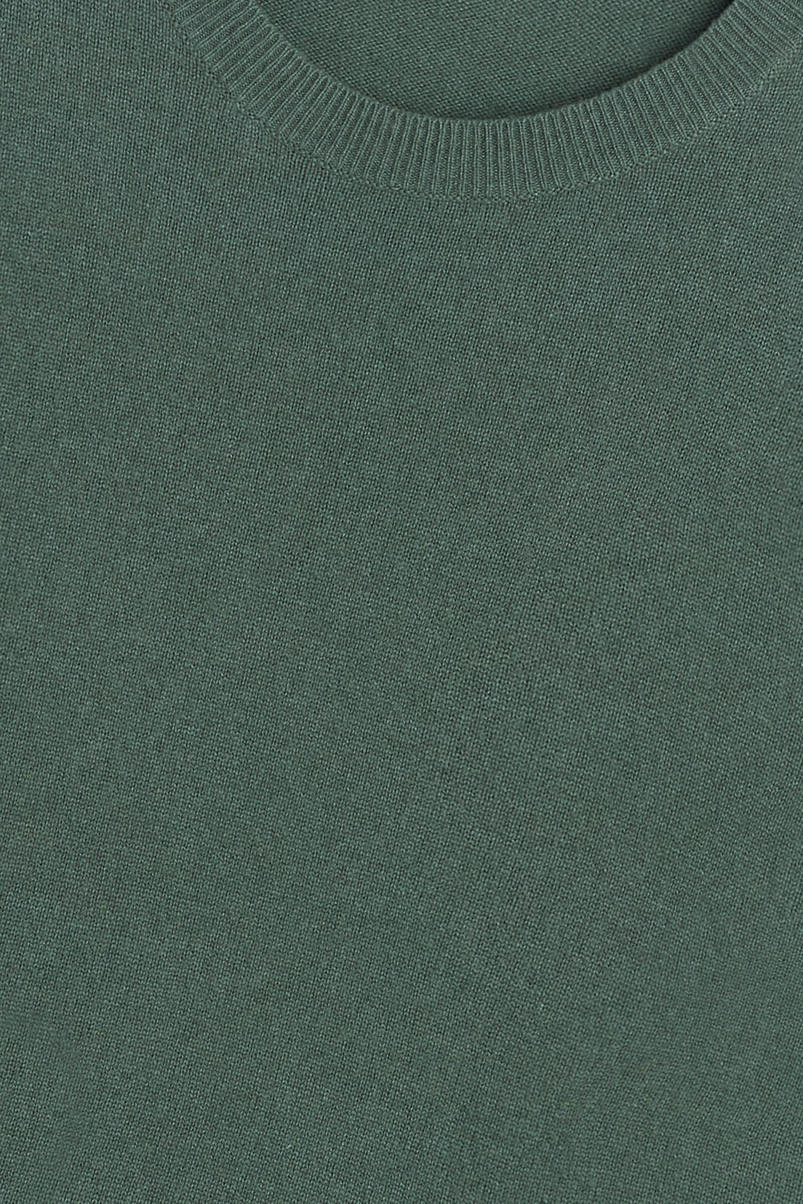 Zoe Sleeveless Turtleneck - Image 8